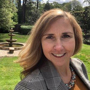 Meet your Posher, Pauline